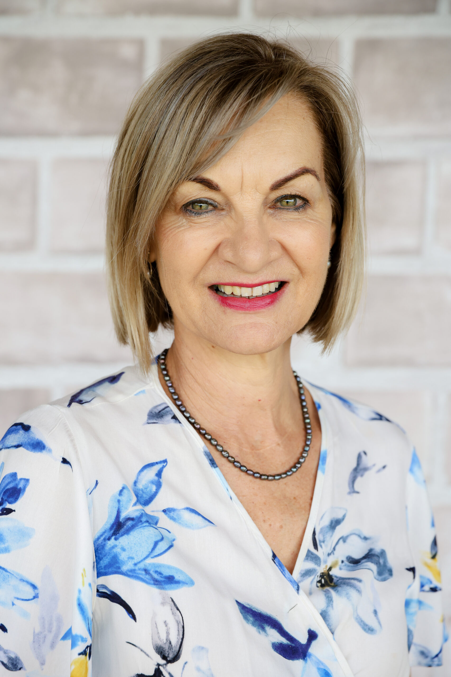 Me. Hannelie Steyn